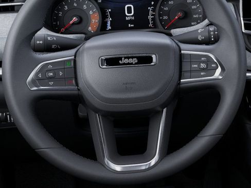 New 2026 Jeep Compass Latitude image 19