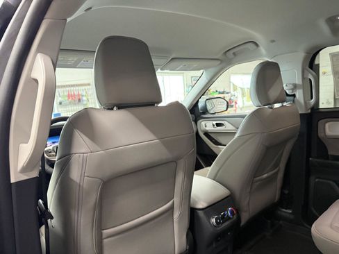 New 2026 Ford Explorer Active w/ Active Comfort Package AWD/4WD image 20