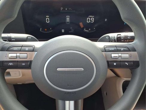 Used 2024 Hyundai Kona SE FWD image 14