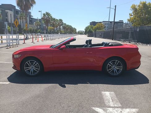 Used 2016 Ford Mustang Premium RWD image 15