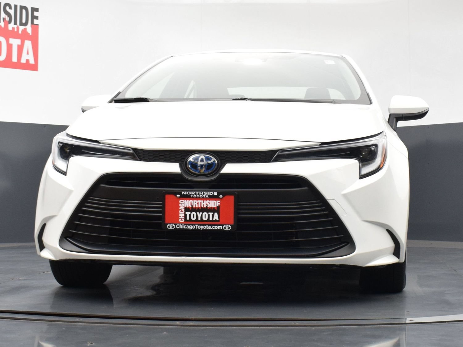 Used 2025 Toyota Corolla LE FWD image 29