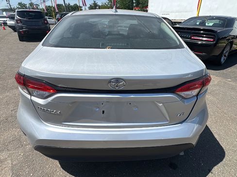 Used 2023 Toyota Corolla LE FWD image 6