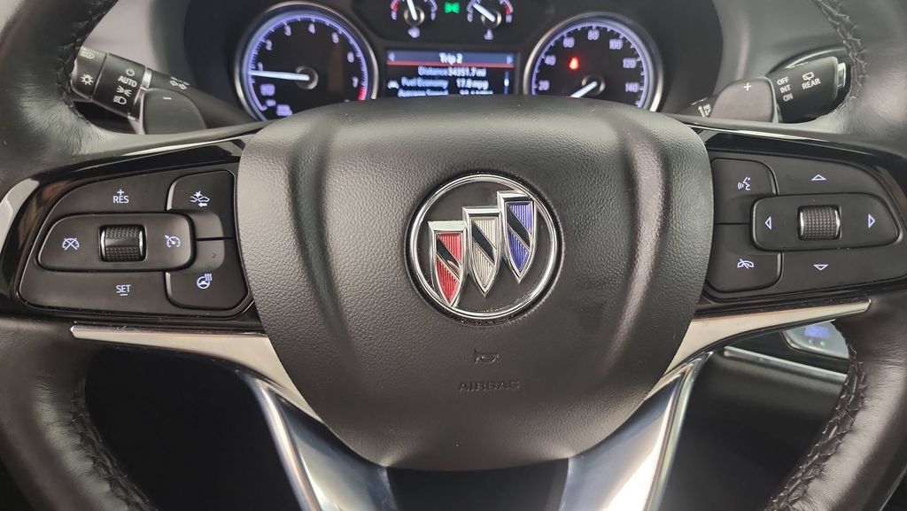 Used 2023 Buick Enclave Essence AWD/4WD image 12