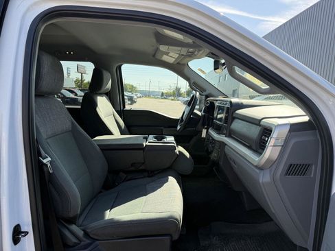 Used 2023 Ford F250 XLT w/ FX4 Off-Road Package AWD/4WD image 12