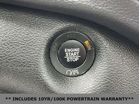 Used 2022 Jeep Cherokee Limited image 25