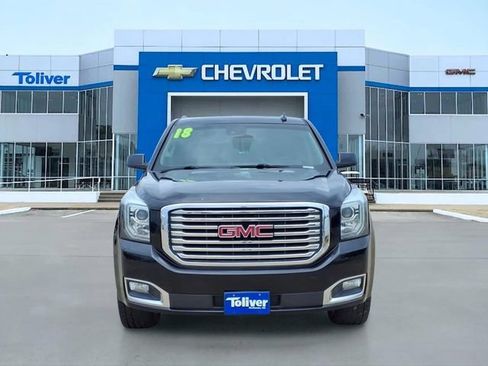 Used 2018 GMC Yukon XL SLT w/ Premium Edition RWD image 2