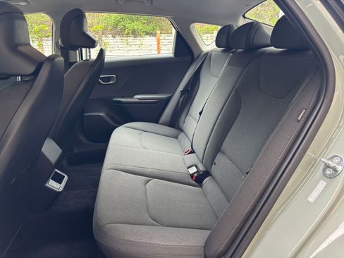 Used 2025 Kia K4 LXS FWD image 25