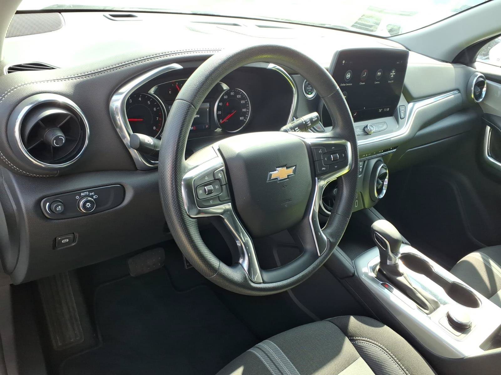 Used 2025 Chevrolet Blazer LT AWD/4WD image 8