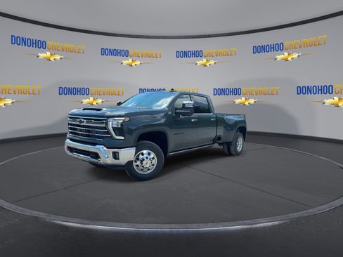 New 2026 Chevrolet Silverado 3500 LTZ w/ LTZ Plus Package AWD/4WD image 7