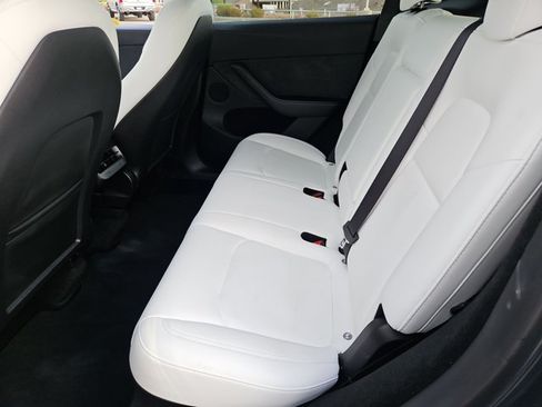 Used 2023 Tesla Model Y Long Range AWD/4WD image 20