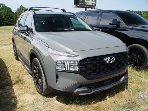 Used 2023 Hyundai Santa Fe XRT FWD image 3
