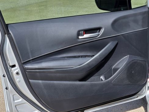 Used 2023 Toyota Corolla SE image 12