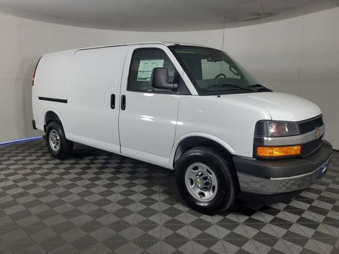 New 2026 Chevrolet Express 2500 w/ Driver Convenience Package RWD image 3