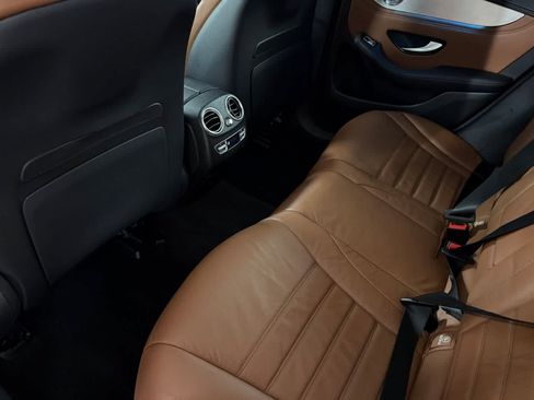 Used 2019 Mercedes-Benz GLC 43 AMG 4MATIC image 4