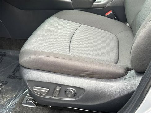 Used 2025 Toyota RAV4 XLE image 20