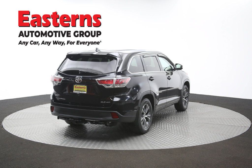 Used 2016 Toyota Highlander XLE AWD/4WD image 40