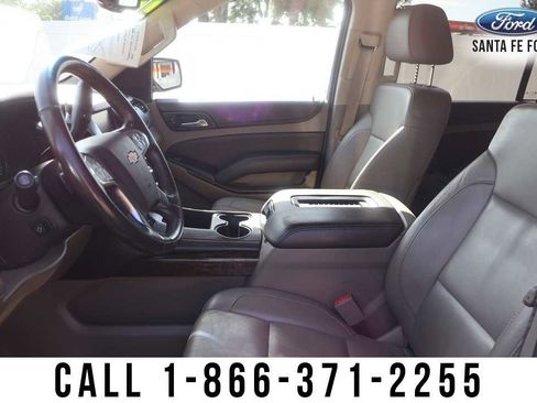 Used 2015 Chevrolet Suburban LT w/ Luxury Package RWD image 18
