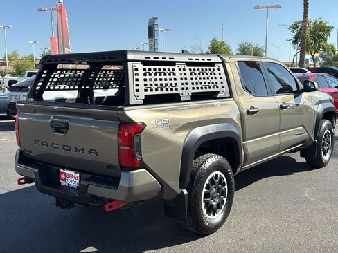 Used 2025 Toyota Tacoma TRD Off-Road AWD/4WD image 8