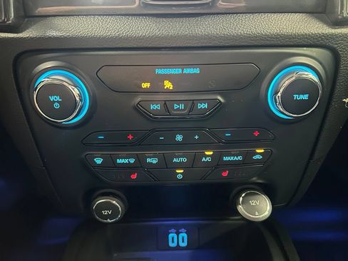 Used 2021 Ford Ranger Lariat w/ FX4 Off-Road Package AWD/4WD image 16