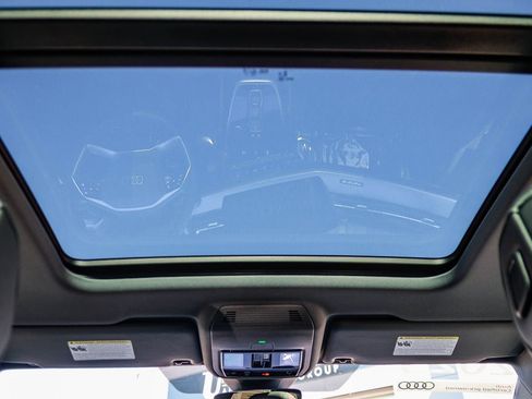 Certified 2023 Audi Q4 e-tron Premium Plus w/ Premium Plus image 17