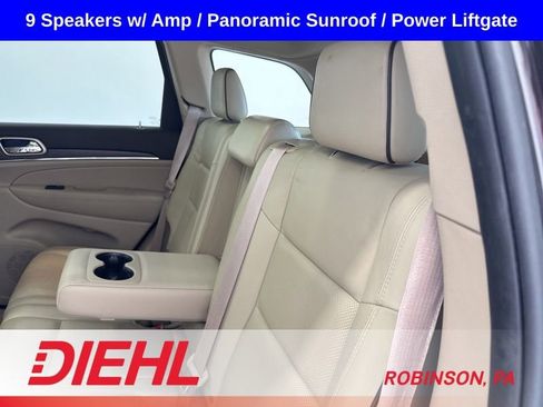 Used 2017 Jeep Grand Cherokee Overland AWD/4WD image 18