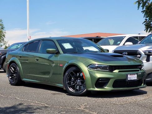 Used 2022 Dodge Charger Scat Pack image 2