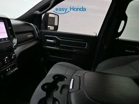 Used 2024 RAM 2500 Big Horn AWD/4WD image 13