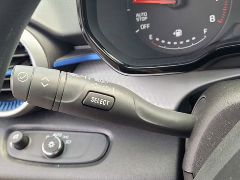 Used 2025 Chevrolet Trax LS image 15