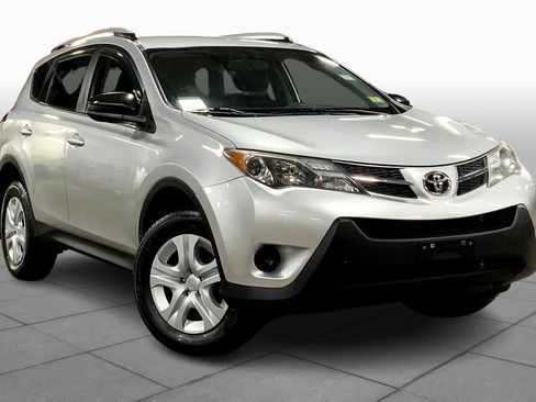 Used 2015 Toyota RAV4 LE AWD/4WD image 3