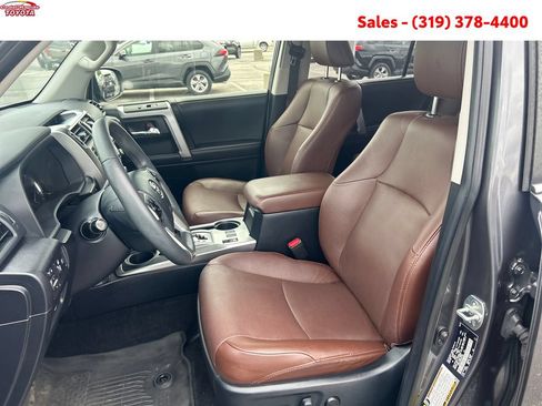 Certified 2022 Toyota 4Runner Limited AWD/4WD image 12