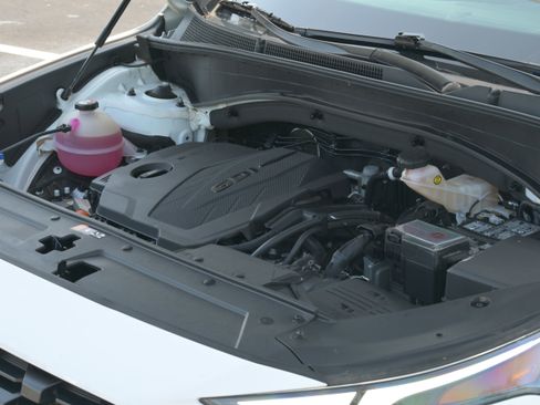 Used 2023 Hyundai Santa Fe SEL FWD image 8