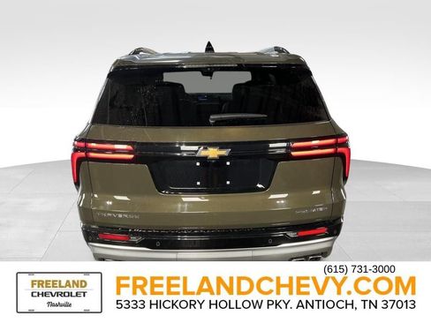 Used 2024 Chevrolet Traverse RS image 5