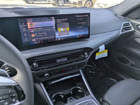 Certified 2025 BMW 430i Coupe w/ Convenience Package RWD image 15