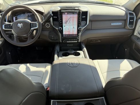 New 2025 RAM 2500 Laramie image 10