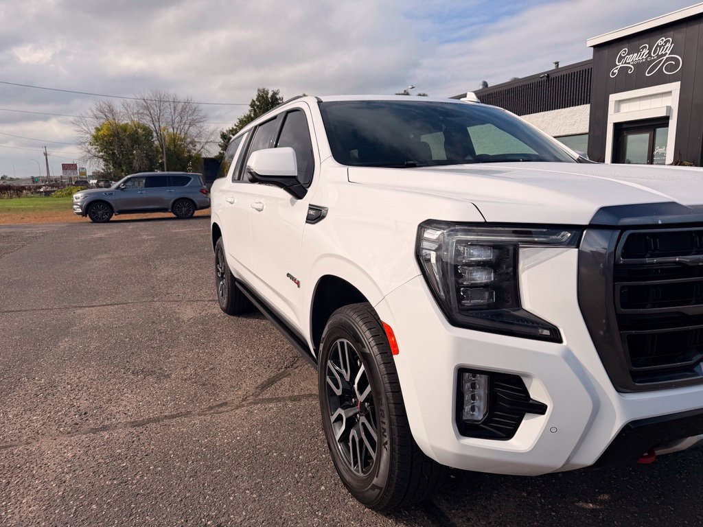 Used 2021 GMC Yukon XL AT4 w/ AT4 Premium Plus Package AWD/4WD image 14