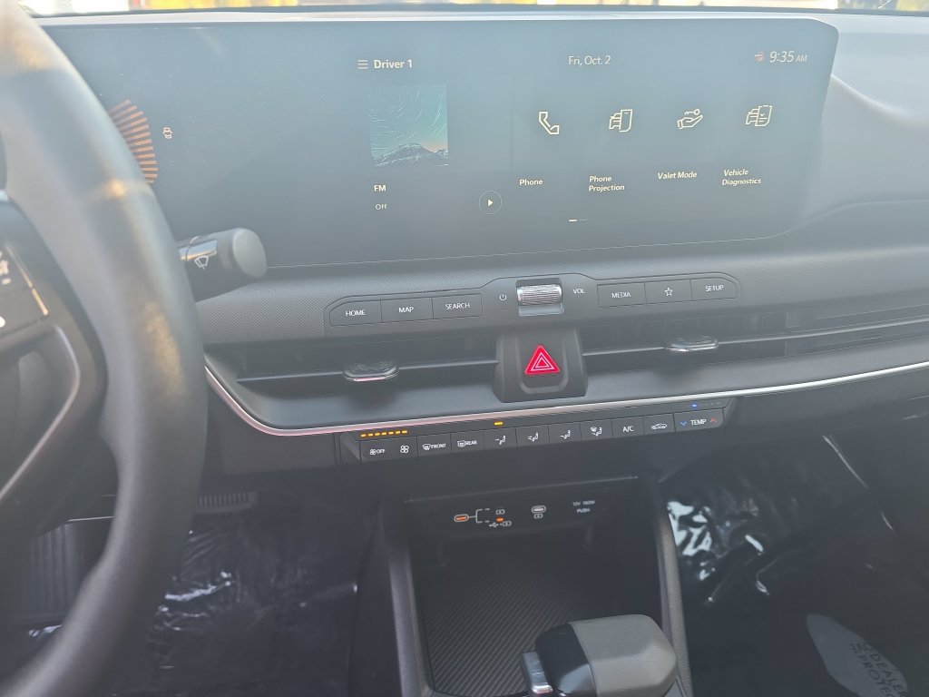 Used 2025 Kia K4 FWD image 14