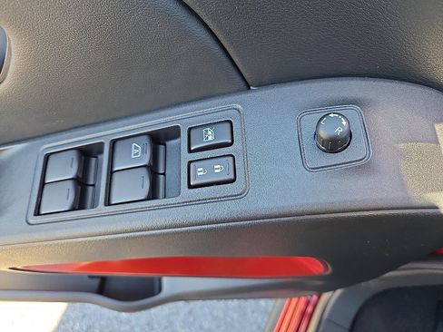 Used 2025 Nissan Frontier PRO-4X image 15