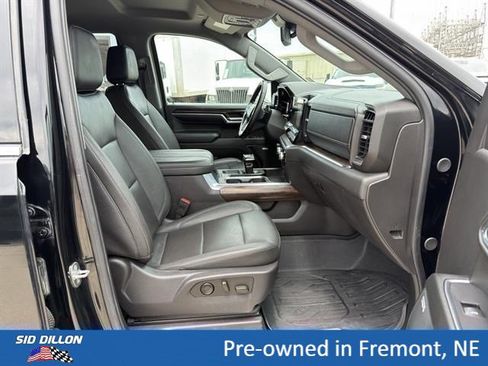 Used 2024 GMC Sierra 1500 SLT w/ SLT Premium Plus Package AWD/4WD image 15