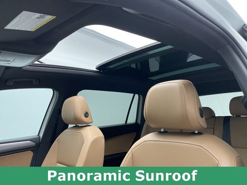 Used 2022 Volkswagen Tiguan SE R-Line image 52