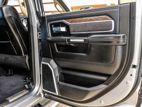 Used 2019 RAM 2500 Laramie image 41
