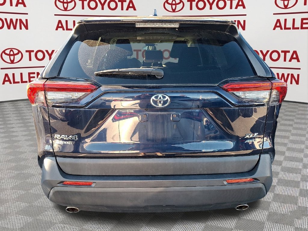 Used 2019 Toyota RAV4 XLE w/ All Weather Liner Package AWD/4WD image 5