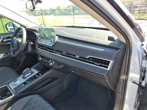 Used 2024 Mitsubishi Outlander 4WD Plug-In Hybrid image 45