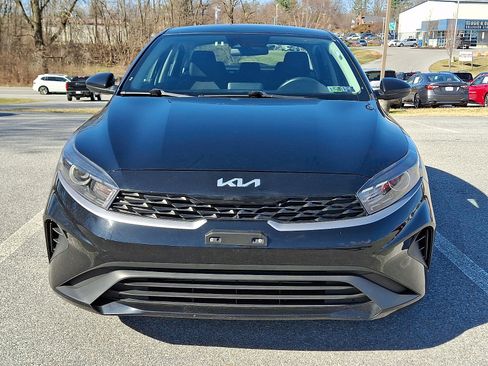 Used 2023 Kia Forte LXS image 2