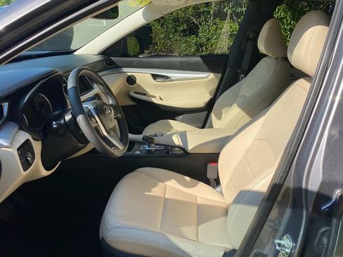 Used 2021 INFINITI QX50 Luxe FWD image 11