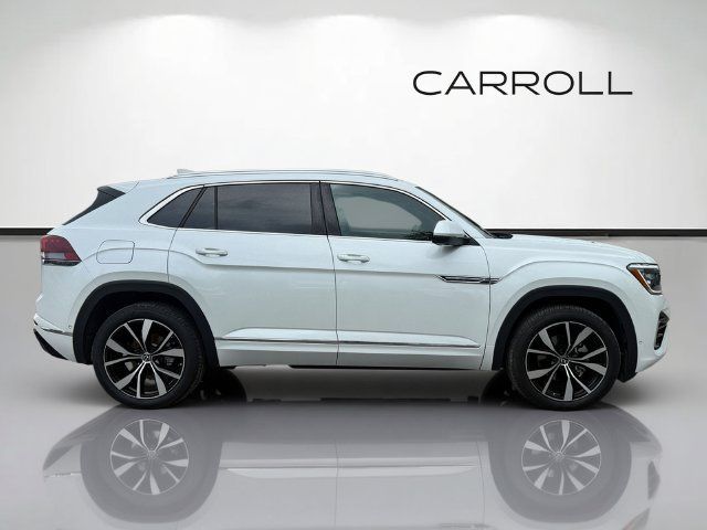 Used 2026 Volkswagen Atlas Cross Sport SEL Premium R-Line AWD/4WD image 2