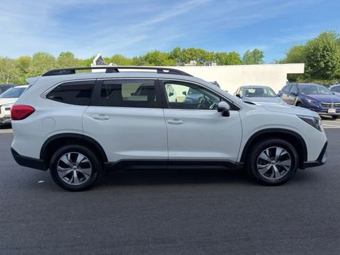 Used 2023 Subaru Ascent Premium w/ Convenience Package AWD/4WD image 5