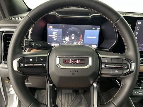 Certified 2024 GMC Canyon AT4 image 11