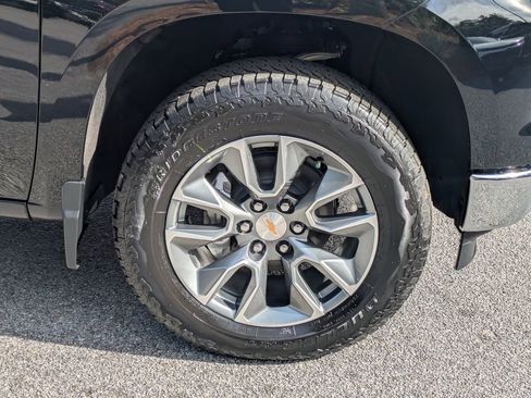 New 2026 Chevrolet Silverado 1500 LT image 12