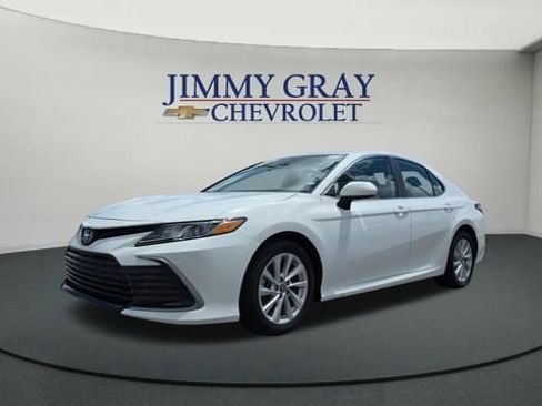 Used 2024 Toyota Camry LE FWD image 1