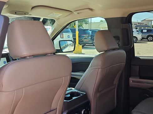 Used 2021 Ford Expedition XLT AWD/4WD image 16